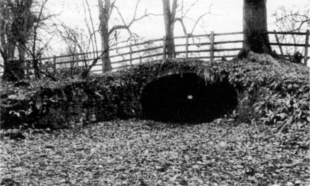 Ticknall tramwat tunnel.